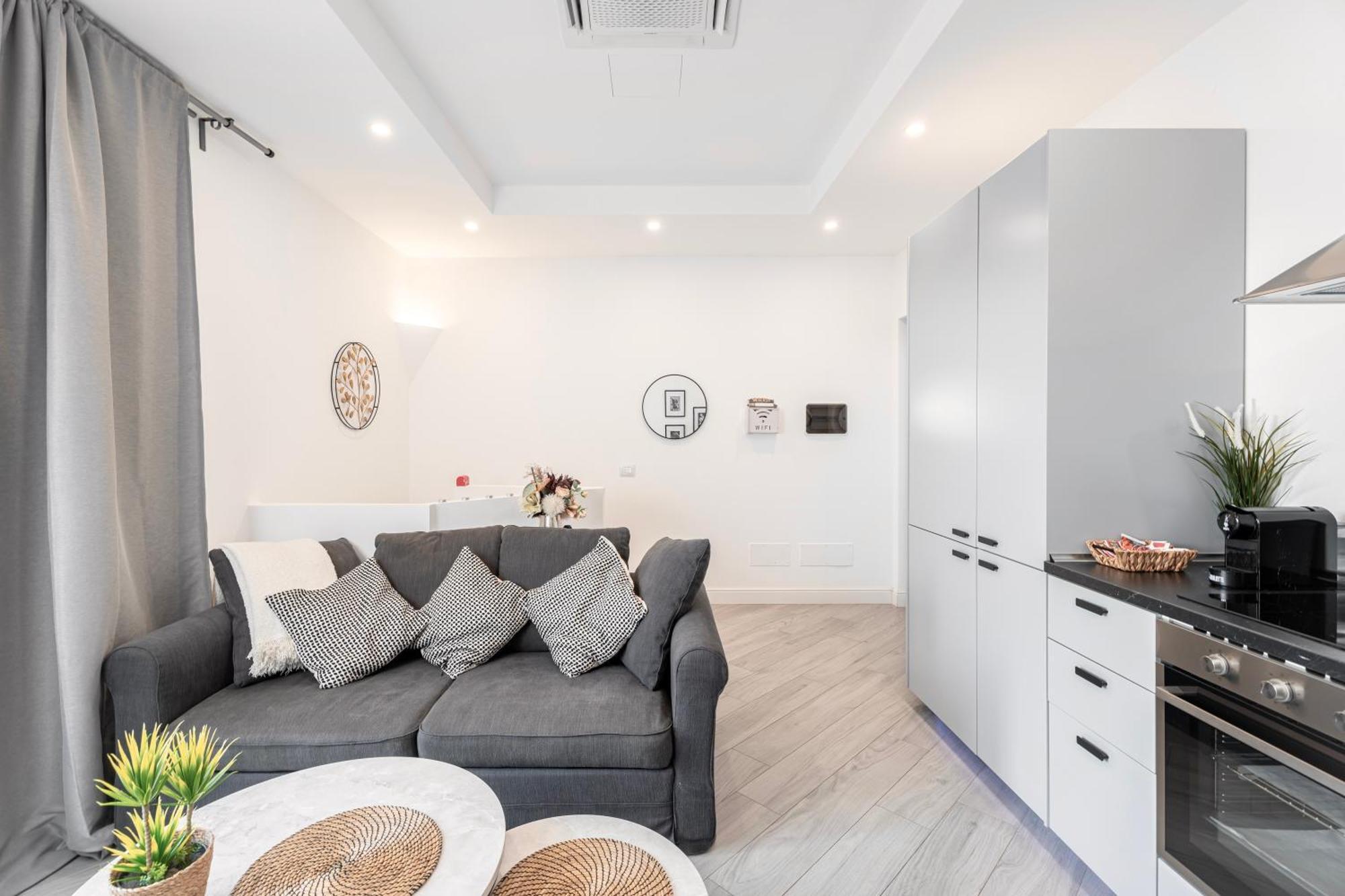 Luxury - Jacuzzi Apartments Near Rome Velletri Exterior foto
